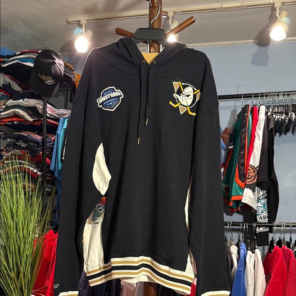 Anaheim Ducks Hoodie - Mitchell & Ness